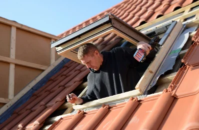 Pose de fenêtres de toit Velux à Cadrieu